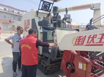 泗縣墩集鎮(zhèn) 培訓(xùn)服務(wù)送上門(mén)，備好農(nóng)機(jī)戰(zhàn)三夏